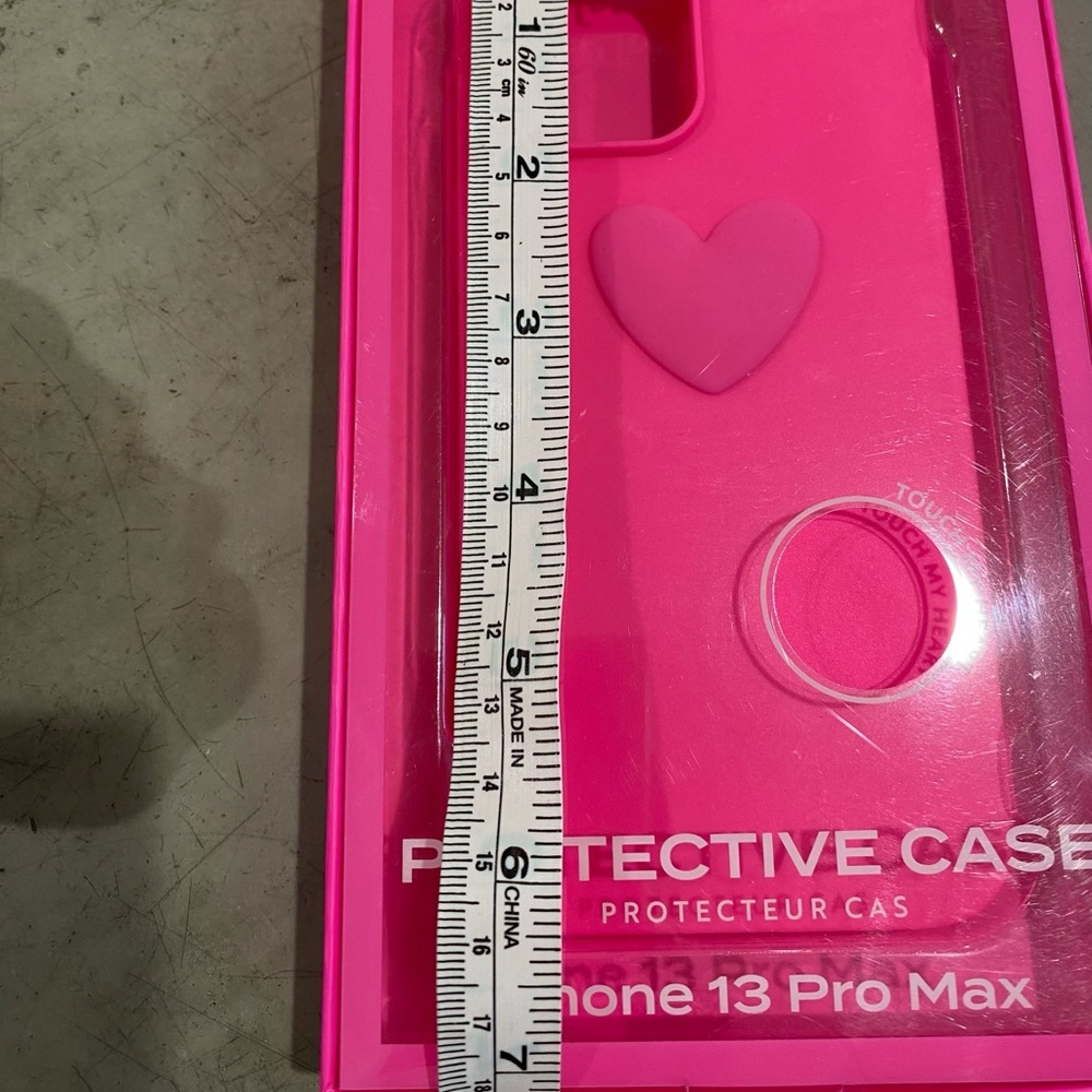 Amazing pink iPhone case by ISLA RAE🩷 heart, soft edges, triple drop tested... - Picture 7 of 8